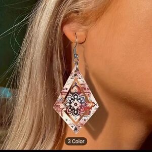 Women's earrings dangle‎ wooden rhombus flower new e3